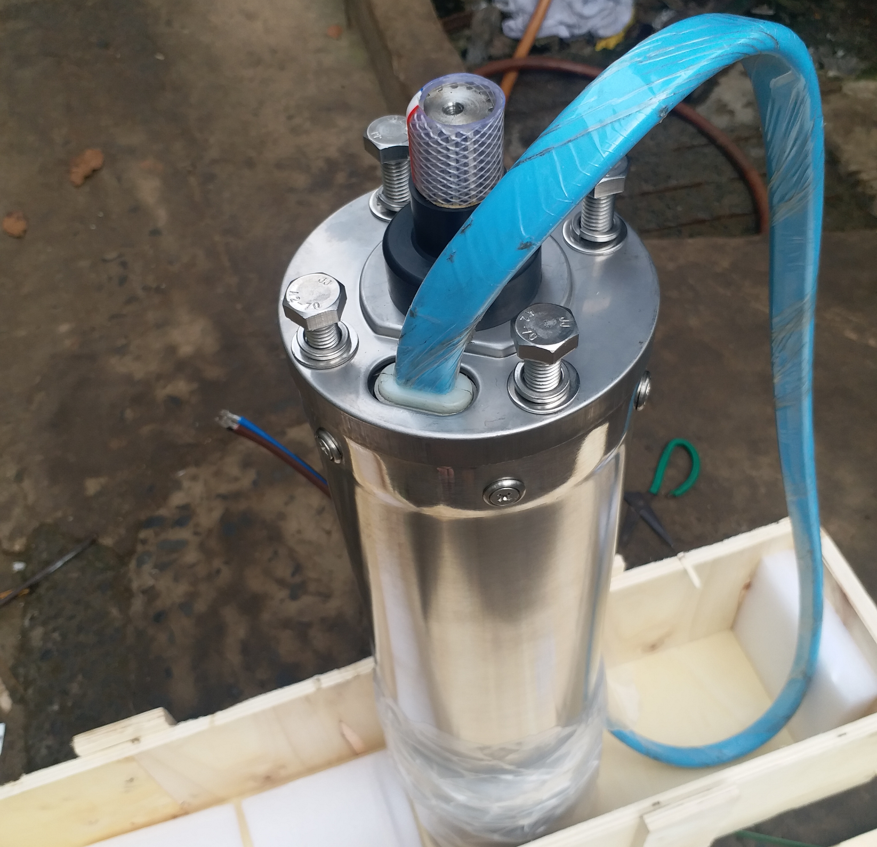 Bơm hỏa tiễn 6 inch